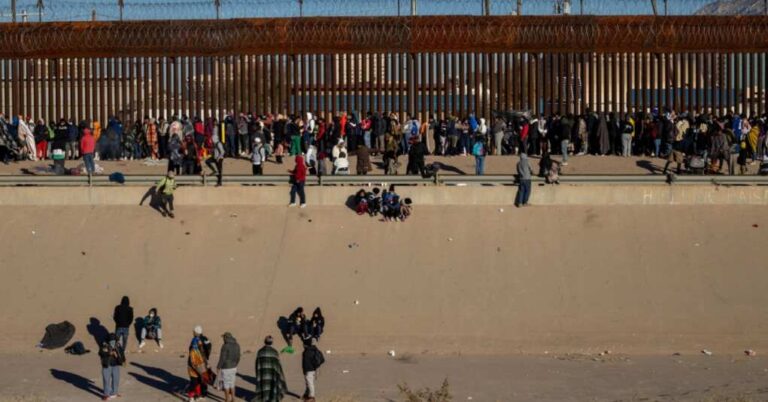 Report: ICE Lost Tens of Thousands of Children Smuggled Across the Border